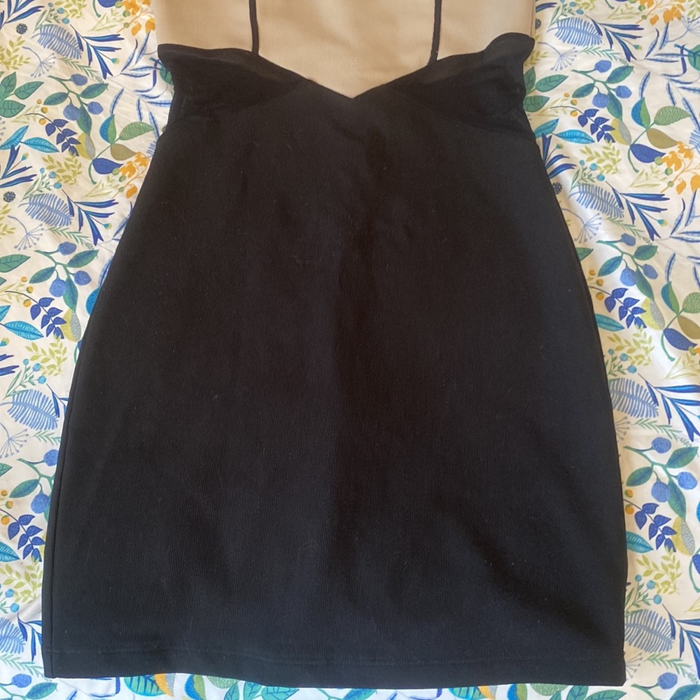 PHANUEL NUDE AND BLACK STRAPLESS BODYCON DRESS - Picture 2 of 5